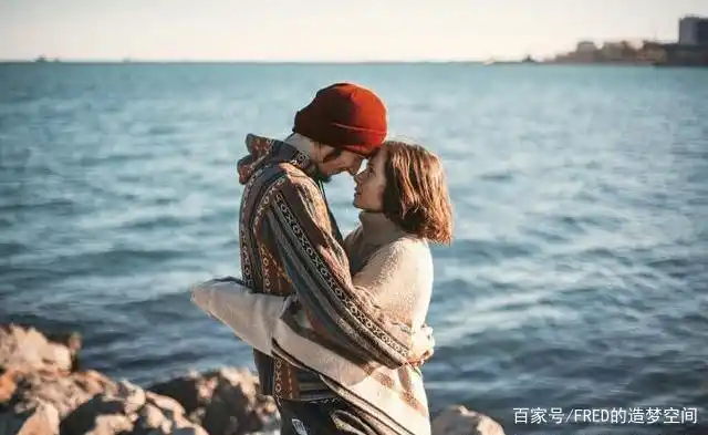 100种姿势摆拍双人_情侣摄影创意_情侣摄影姿势分享